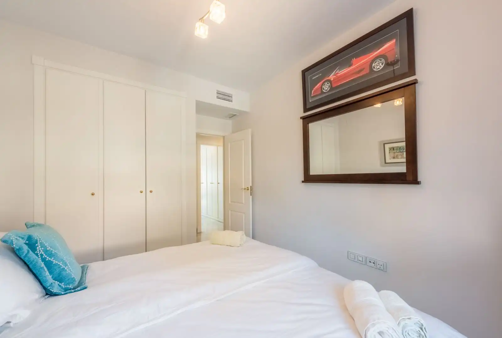 Dormitori de Apartament en venda en Estepona amb Terrassa, Traster i Moblat