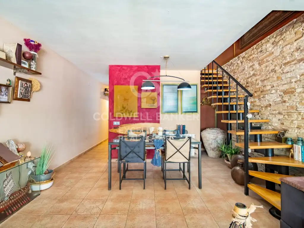 Dúplex en venda a Calle Santa Maria Micaela, La Petxina