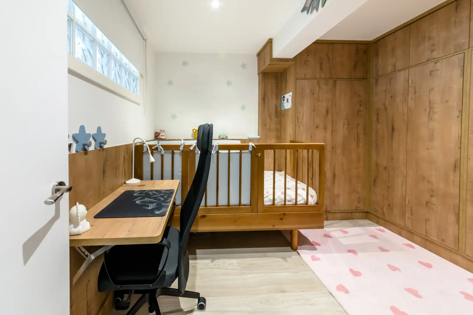 Piso en venta en Oleiros con Calefacción, Parquet y Horno