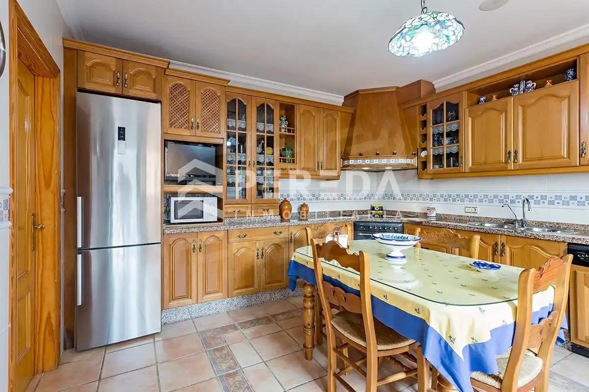 Cocina de Casa adosada en venta en Roquetas de Mar con Aire acondicionado, Jardín privado y Terraza