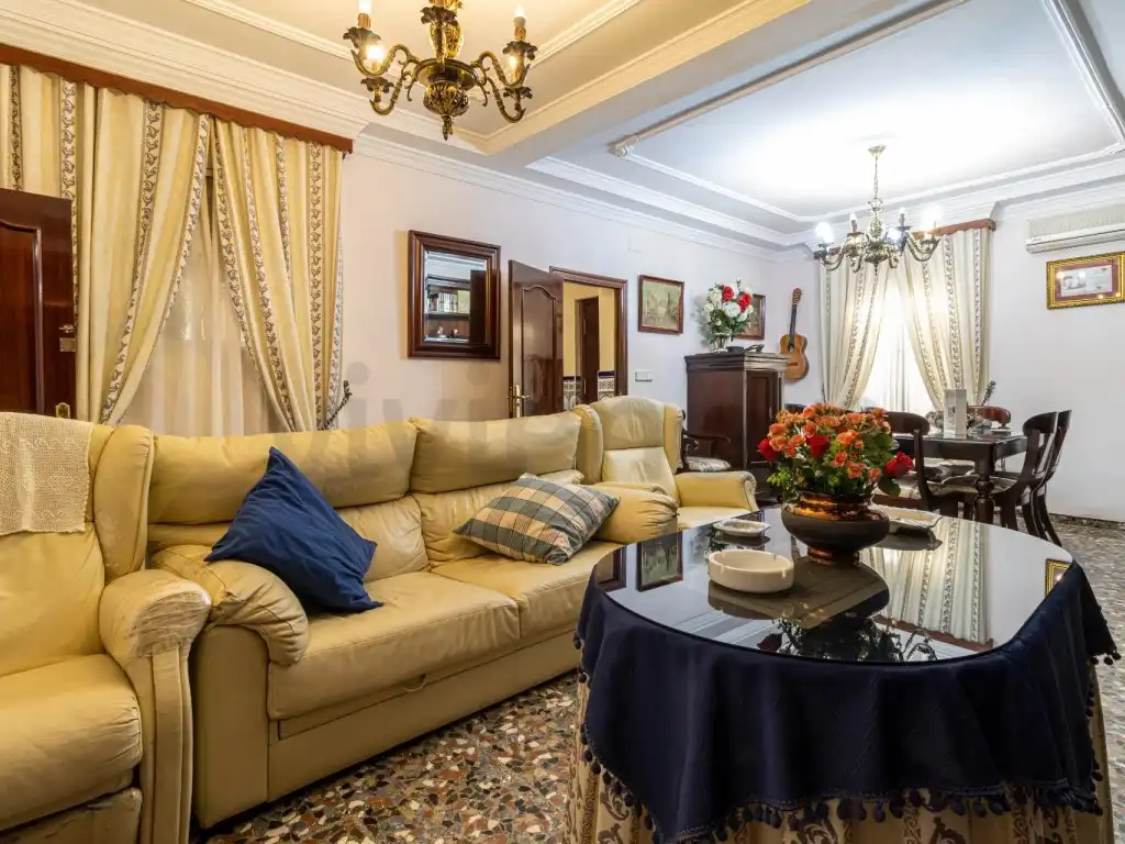 Sala de estar de Casa o chalet en venta en Jerez de la Frontera con Aire acondicionado y TV