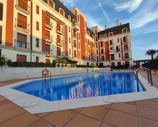 Piscina de Pis en venda en  Logroño amb Aire condicionat, Calefacció i Parquet