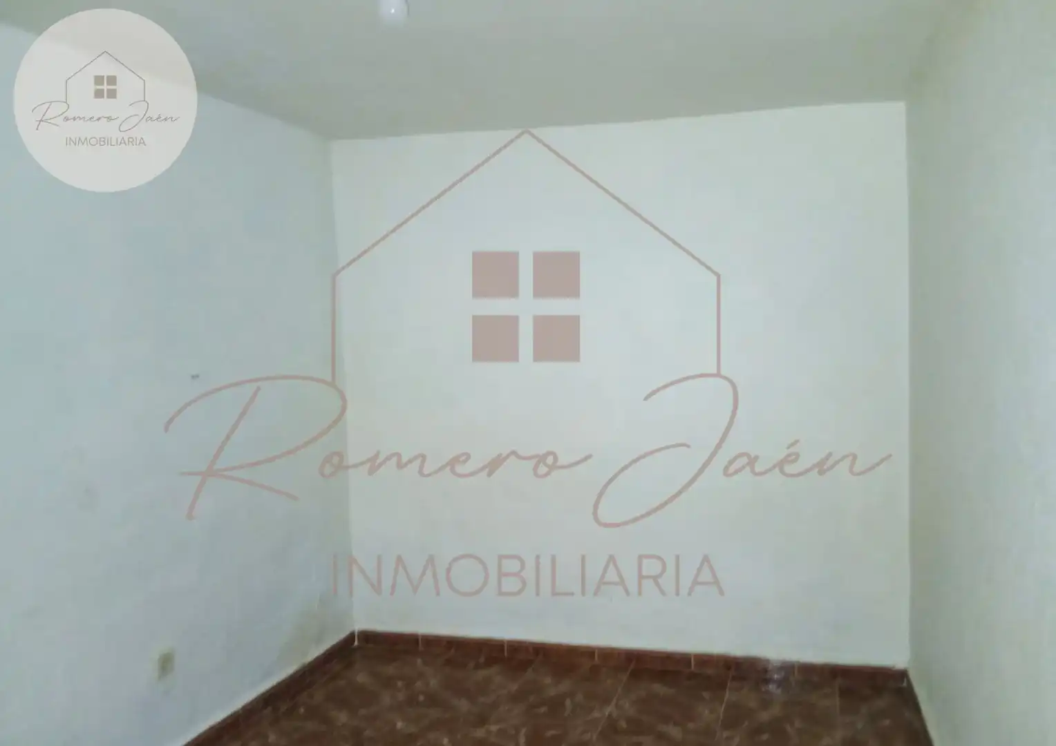 Dormitori de Casa o xalet en venda en Jaén amb Terrassa