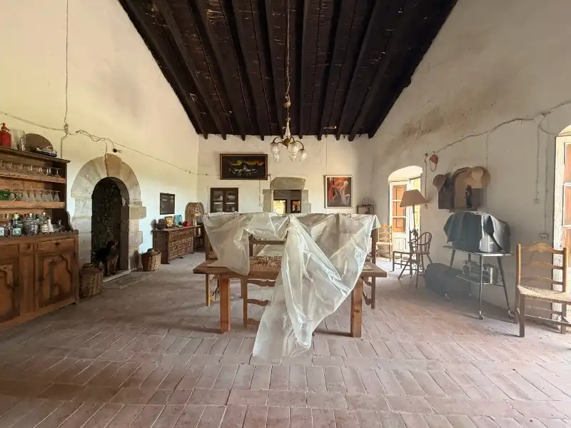 Country house zum Verkauf in La Tallada d'Empordà mit Privatgarten, Terrasse und Abstellraum