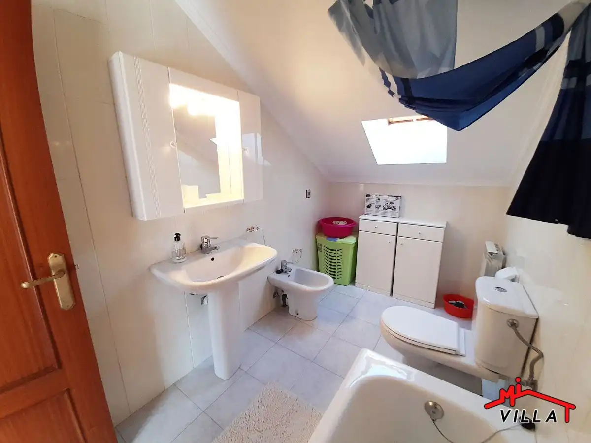 Baño de Piso en venta en Ramales de la Victoria con Calefacción y Terraza