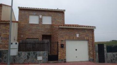 VENTA DE CHALET EN EL CASAR DE ESCALONA