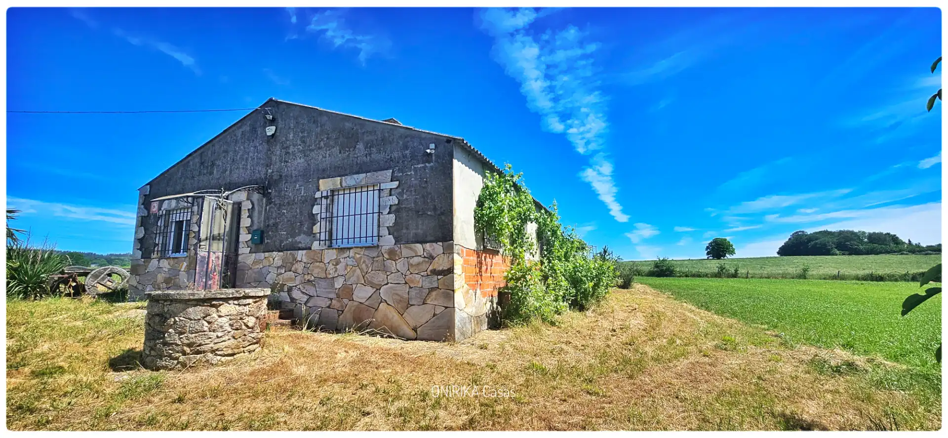 Exterior view of Houses for sale in Sarria  with Private garden, Storage room and Furnished