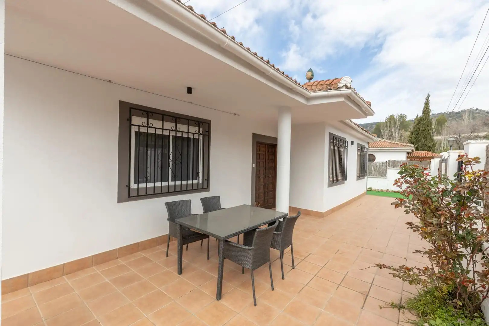 Terrassa de Casa o xalet en venda en Huétor de Santillán amb Calefacció i Piscina