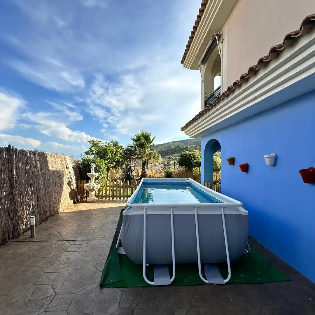 Piscina de Planta baixa en venda en La Línea de la Concepción