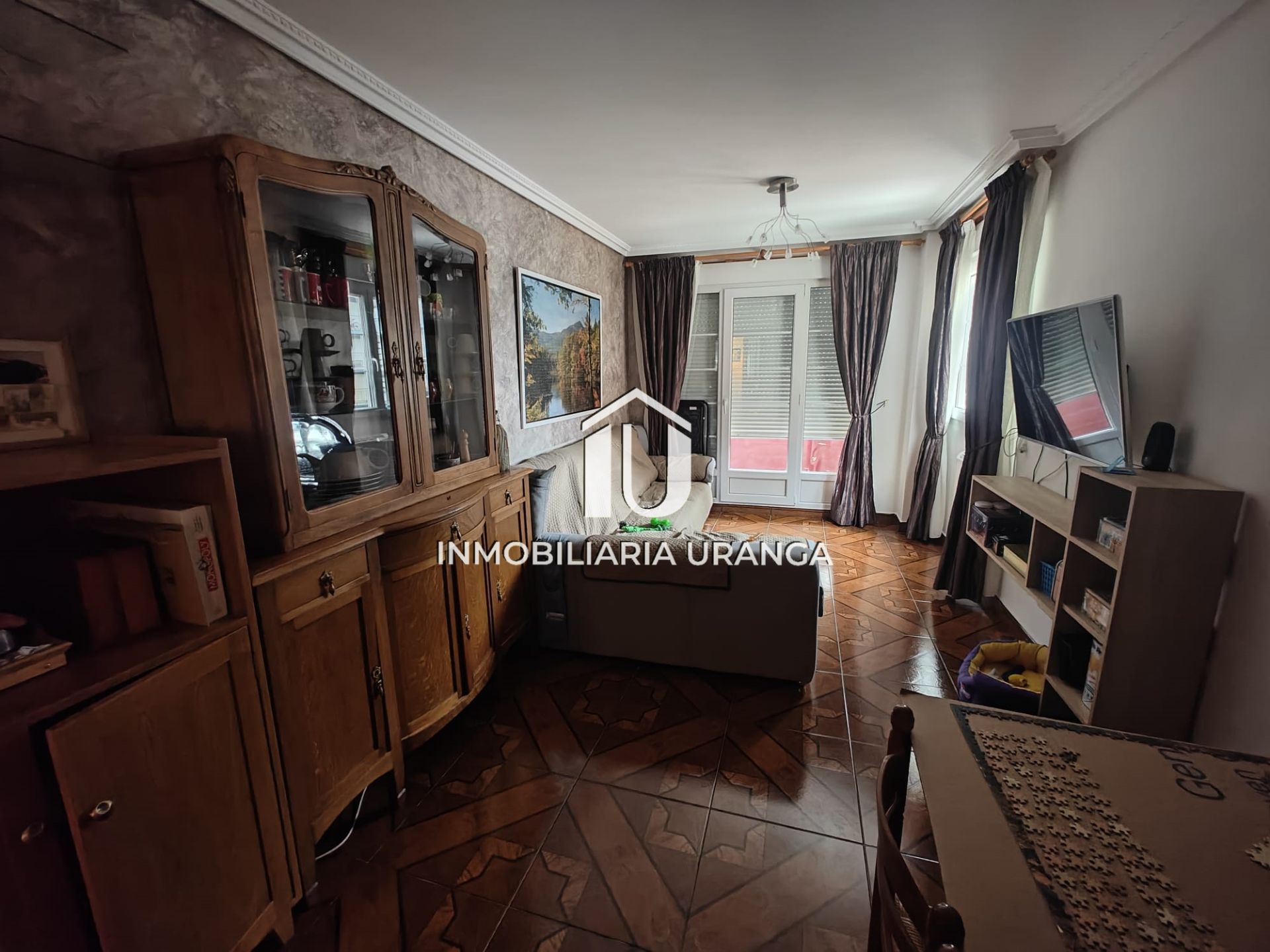 Living room of Flat for sale in Castro-Urdiales  with Heating and Furnished