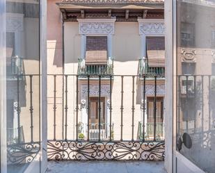 Exterior view of Flat for sale in  Madrid Capital  with Balcony