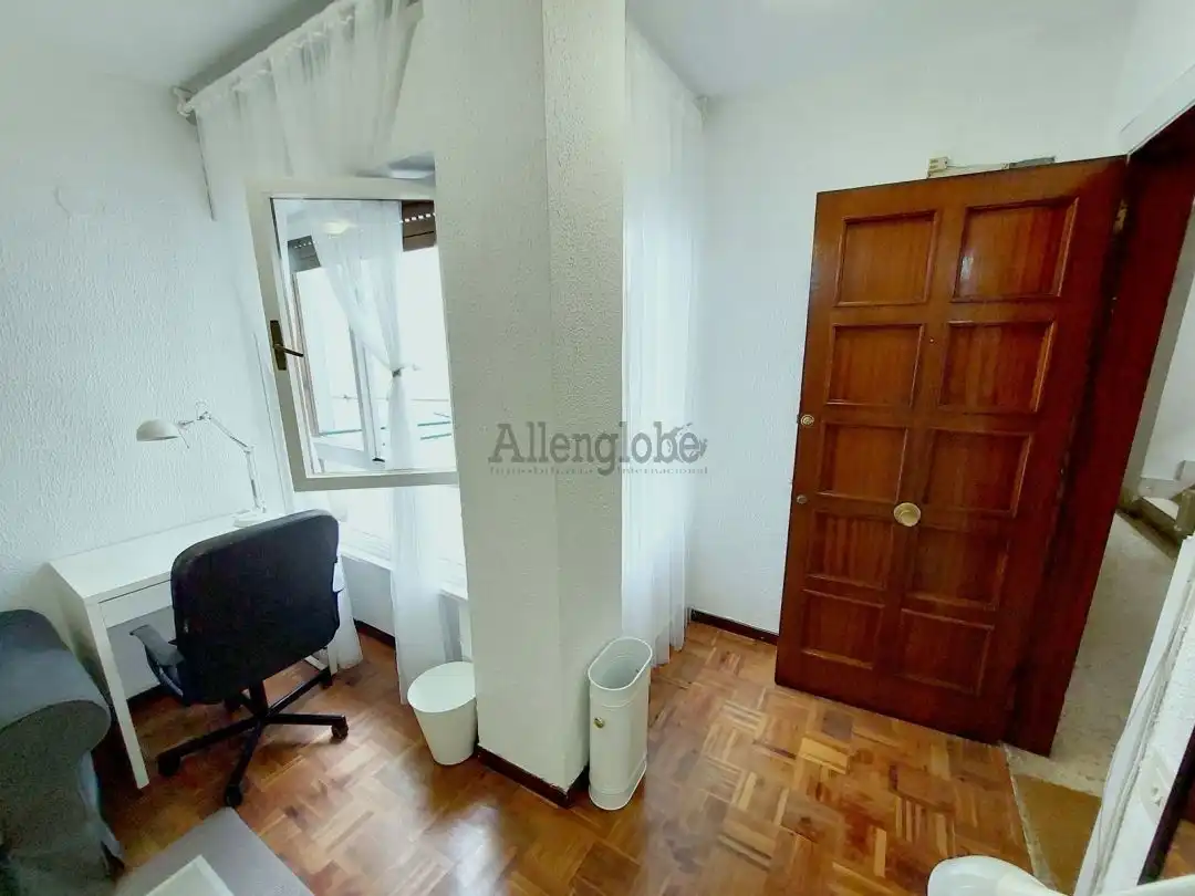 Apartament de lloguer a Calle Martínez Marina, Fontán