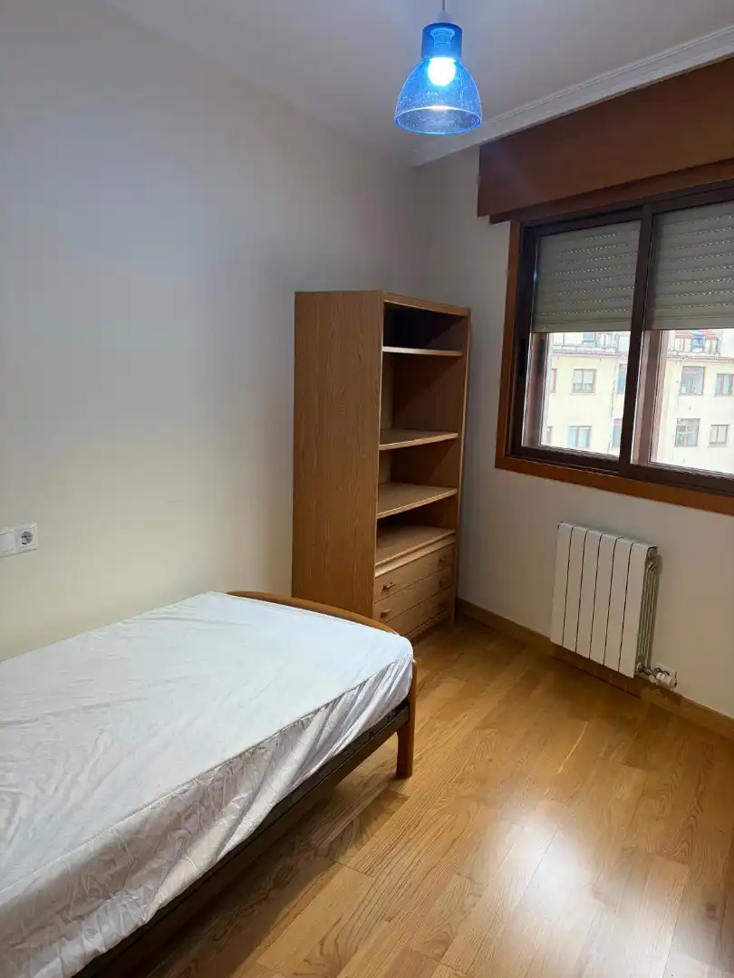 Bedroom of Flat for rent in A Parda