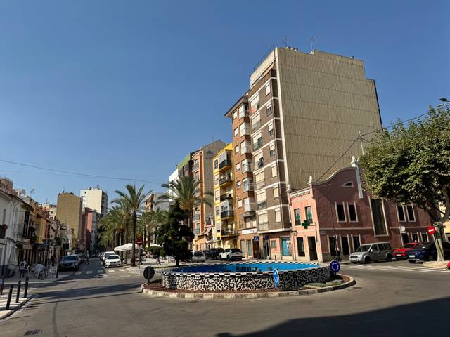 Piso en Alquiler en Avinguda Sant Pere en El Grao