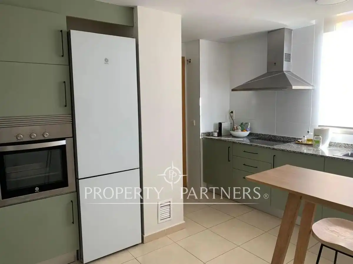 Cocina de Casa adosada en venta en La Pobla de Vallbona con Aire acondicionado, Calefacción y Terraza