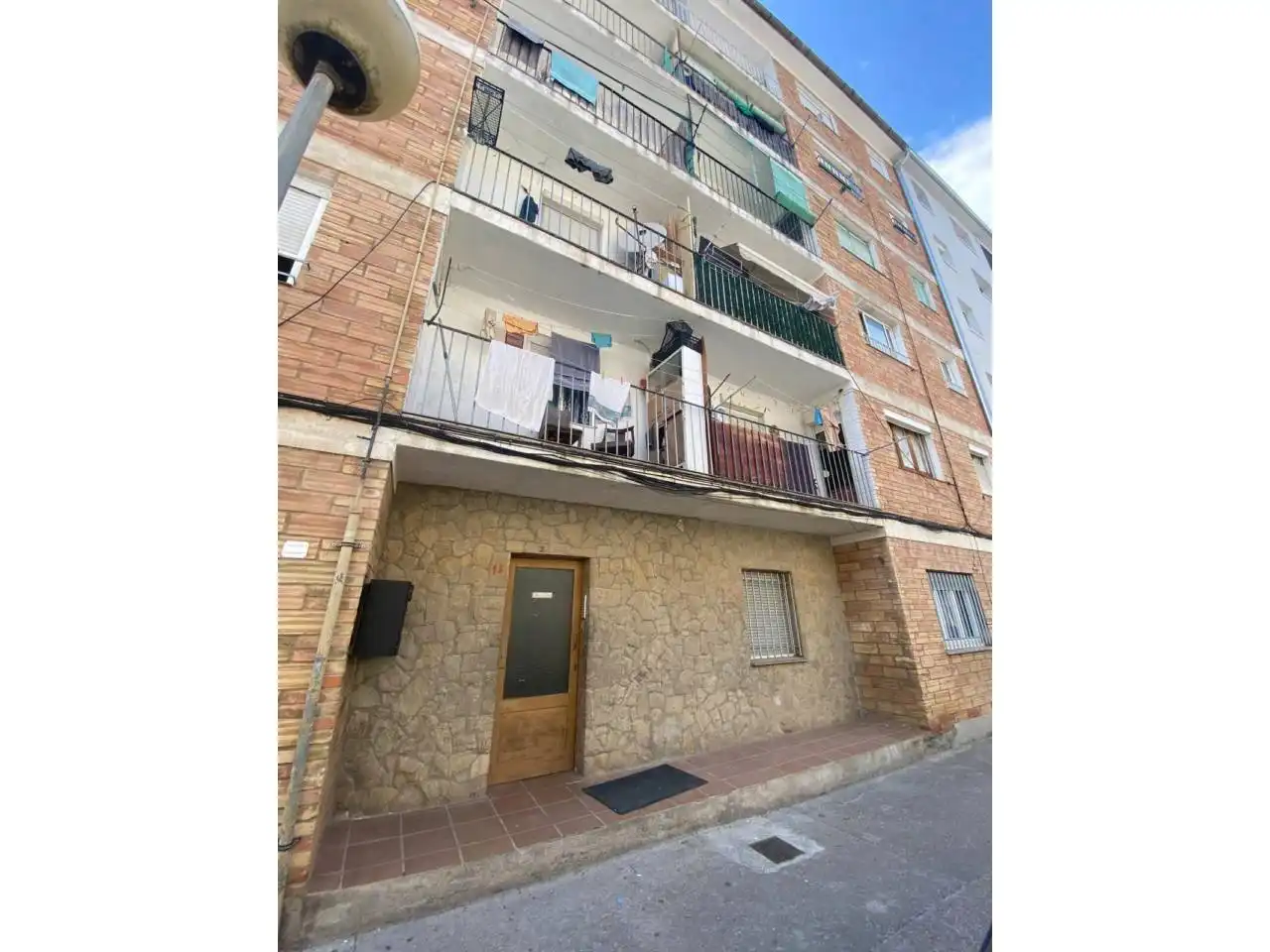 Exterior view of Flat for sale in Olot  with Storage room and Balcony
