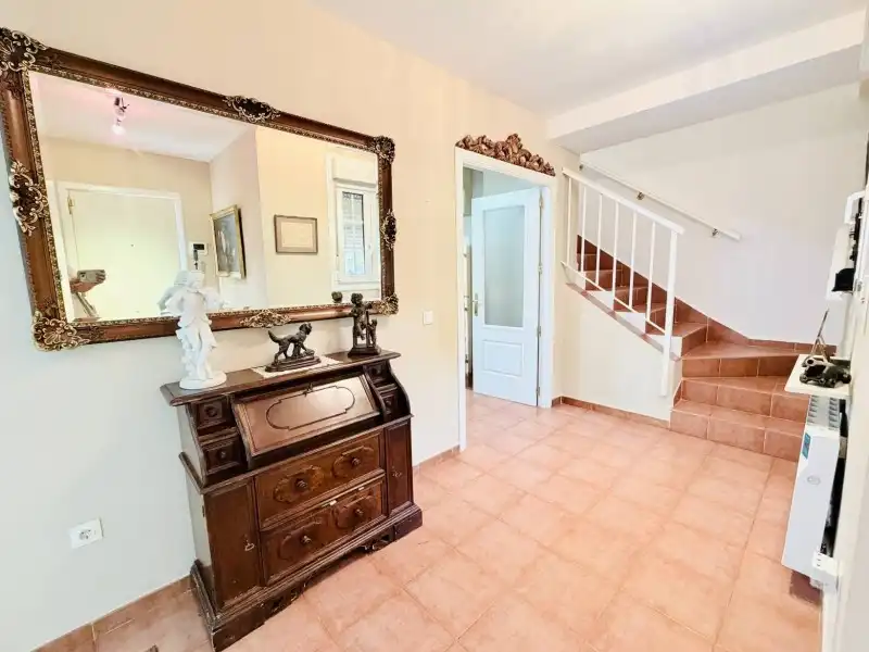 Detached homes for sale in Los Ángeles de San Rafael