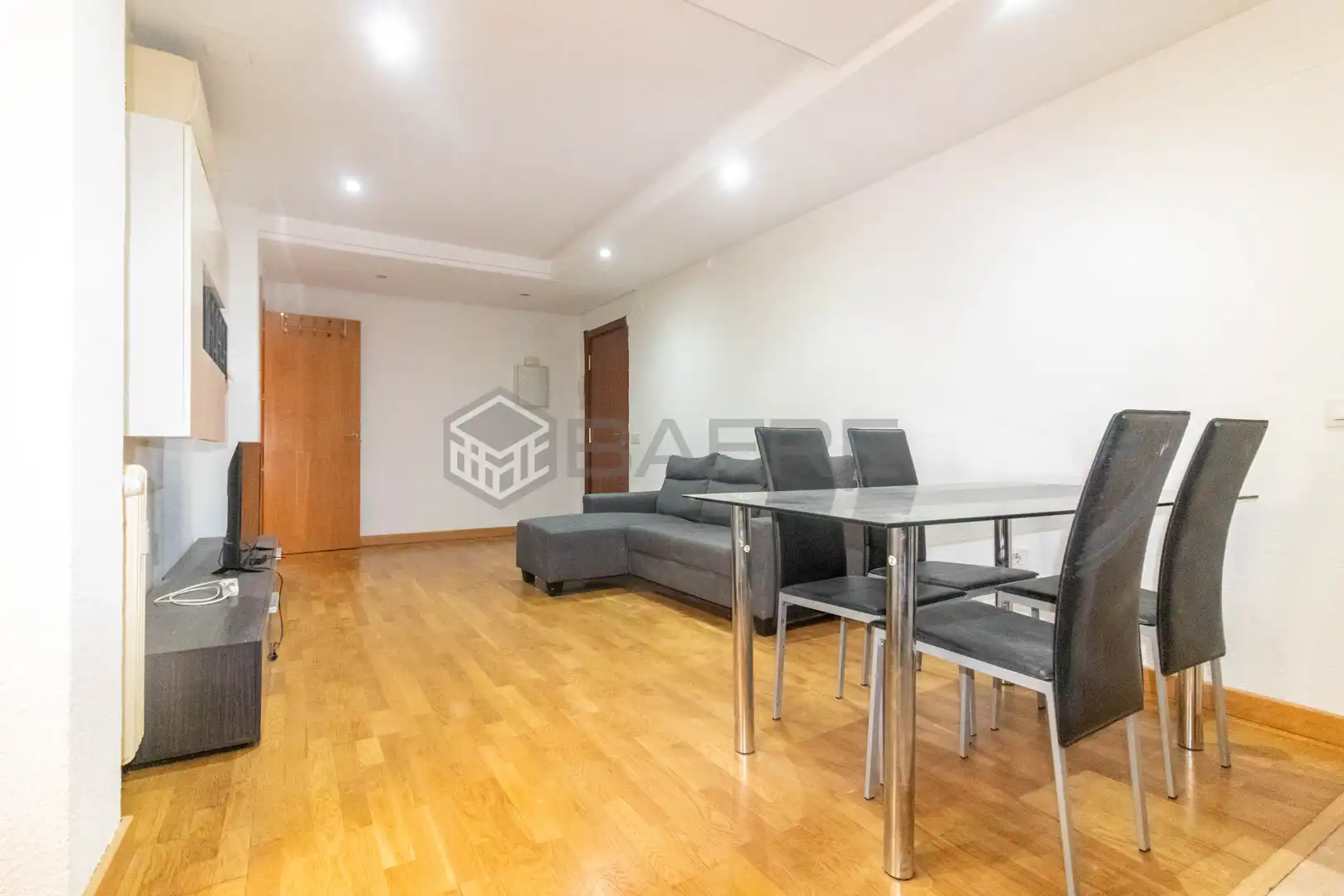 Flat for sale in Madrid  with Air Conditioner, Heating and Terrace