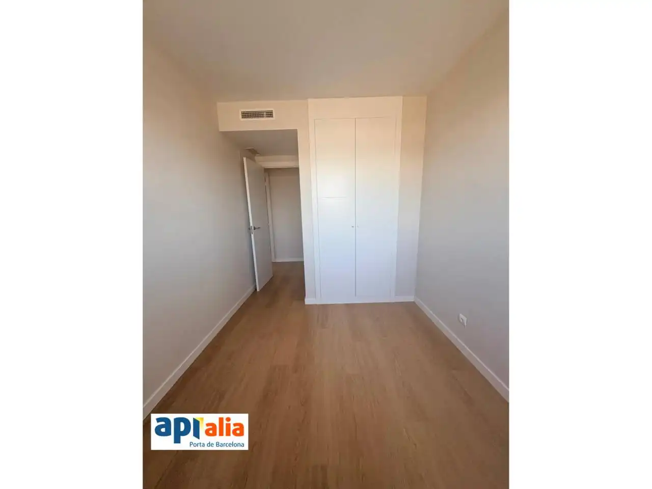 Schlafzimmer von Wohnung zum Verkauf in Sant Feliu de Llobregat mit Balkon und Gemeinschaftspool