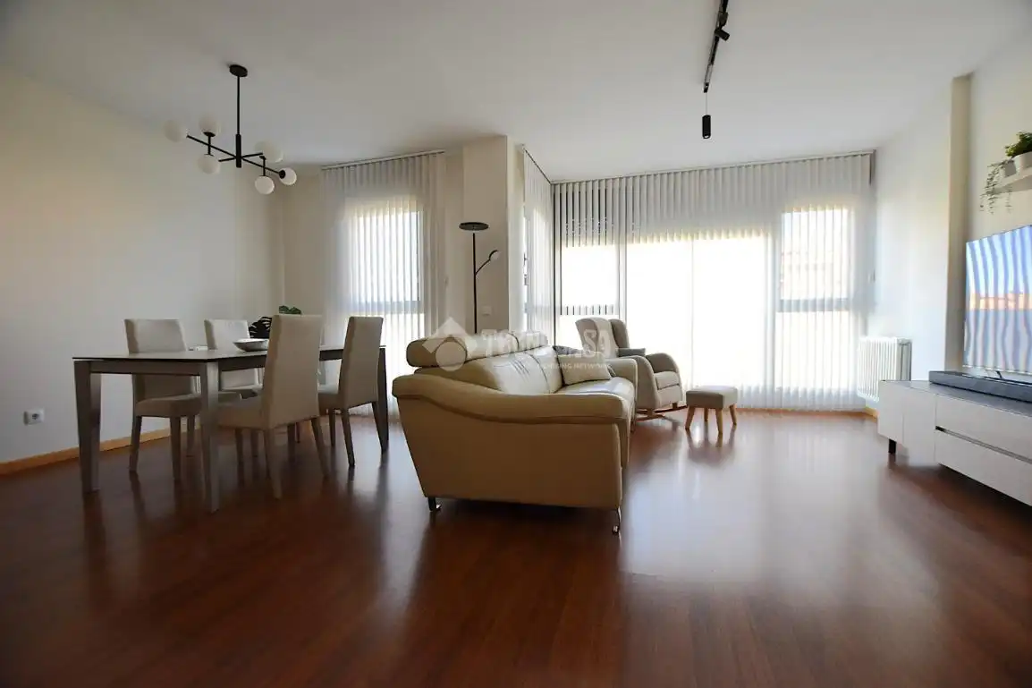 Sala d'estar de Pis en venda en Getafe amb Aire condicionat, Calefacció i Traster