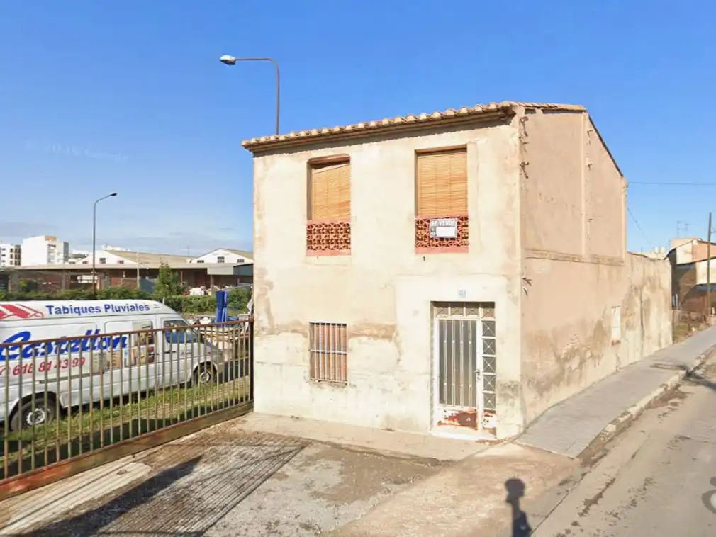 Terreno residencial en venta en Avinguda Vila-Real 29, imagen 2