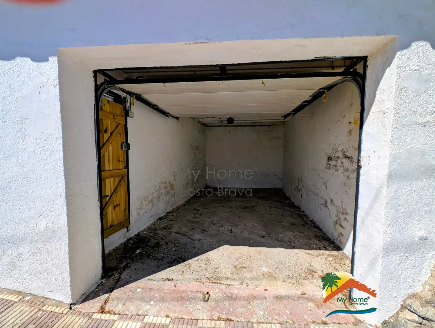 Aparcament de Casa o xalet en venda en Lloret de Mar amb Aire condicionat, Calefacció i Jardí privat