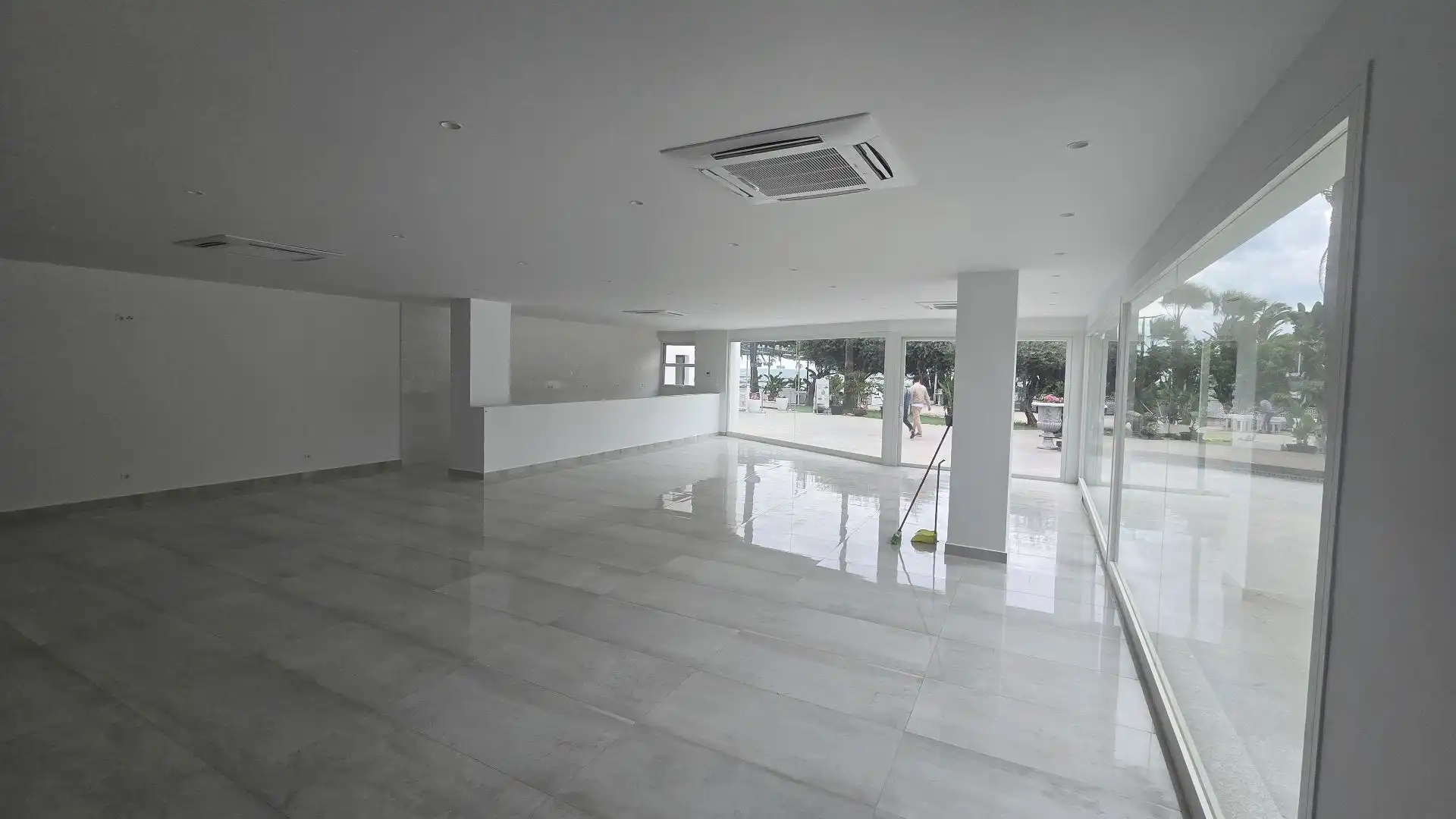 Local comercial en alquiler en Nueva Andalucía, imagen 27
