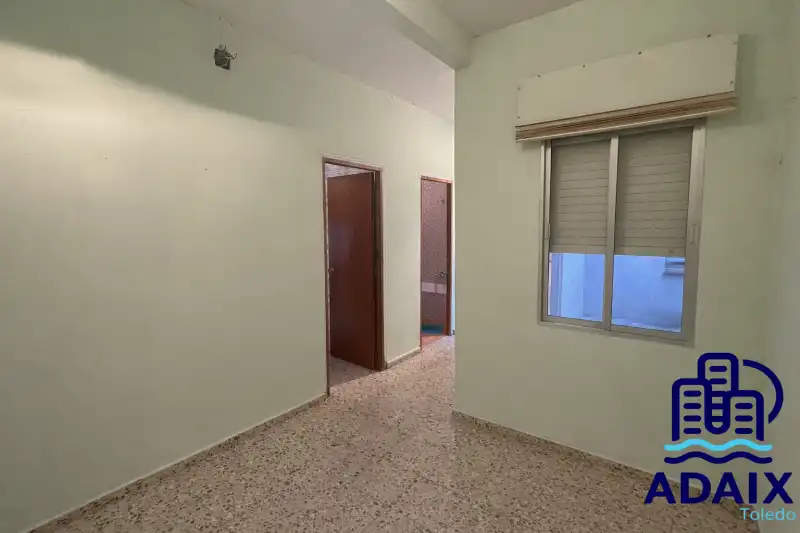 Habitación de Piso en venta en Polán con Aire acondicionado y Balcón
