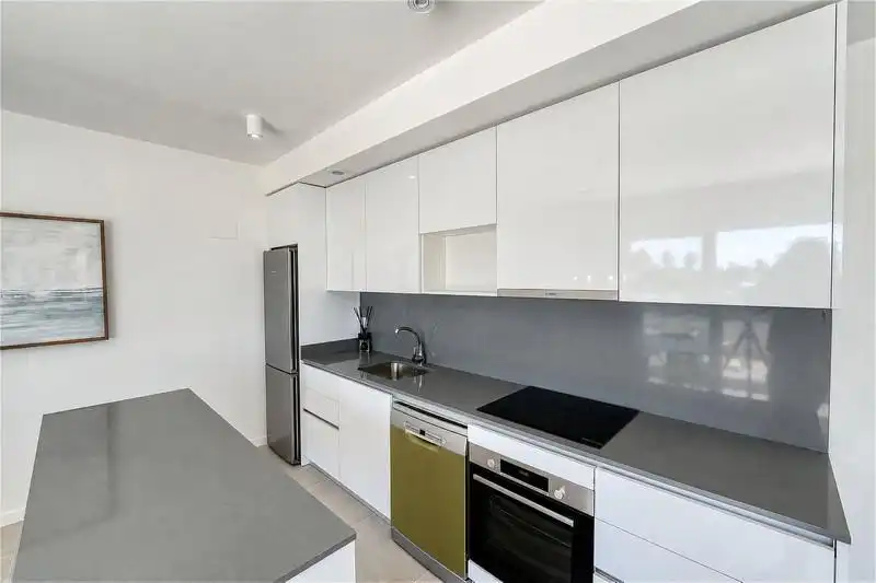 Cocina de Apartamento de alquiler en Estepona con Aire acondicionado, Calefacción y Terraza