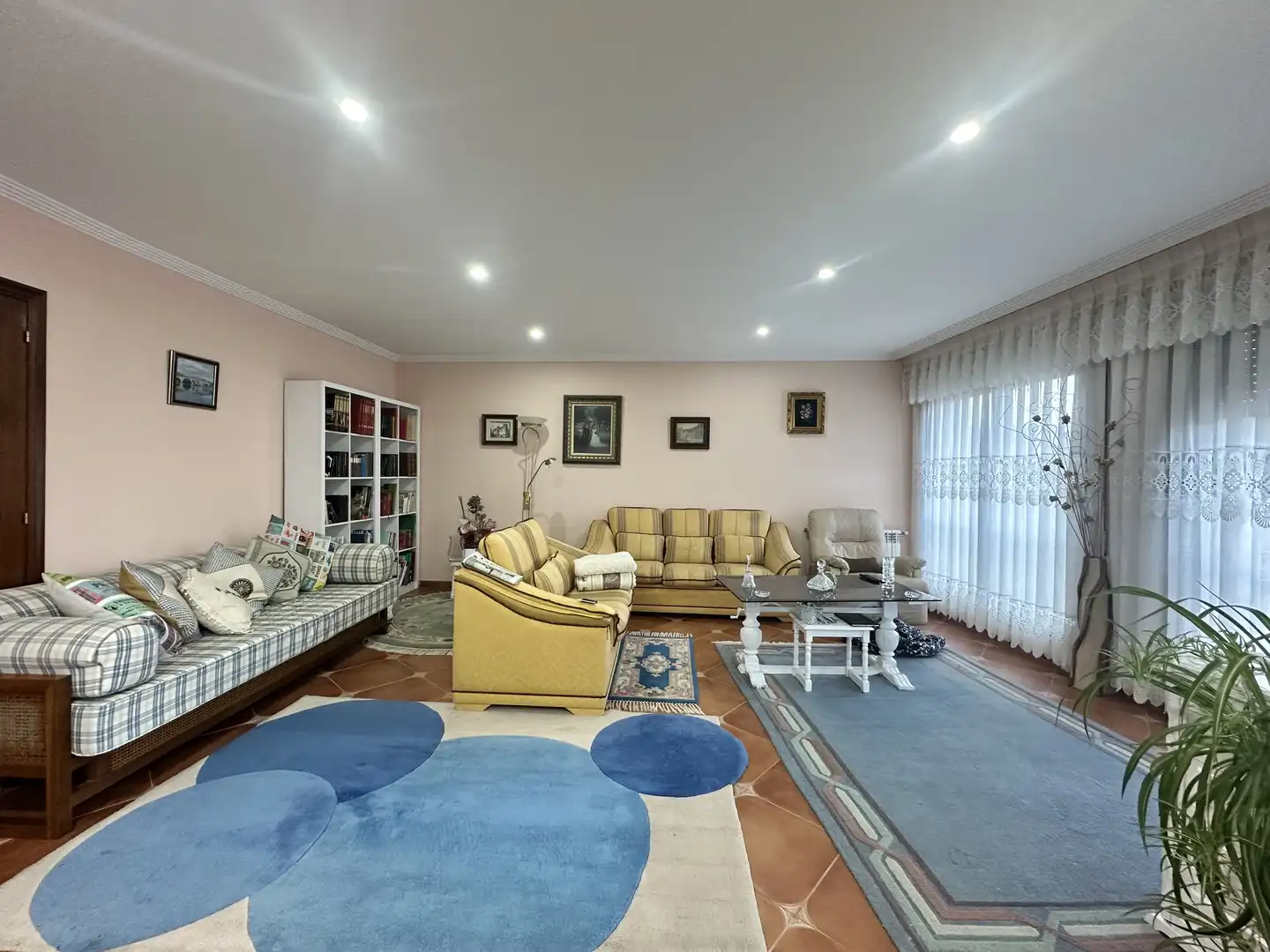 Sala de estar de Casa o chalet en venta en O Carballiño   con Calefacción, Jardín privado y Parquet