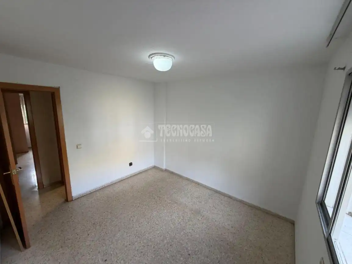Bedroom of Flat for sale in Sevilla