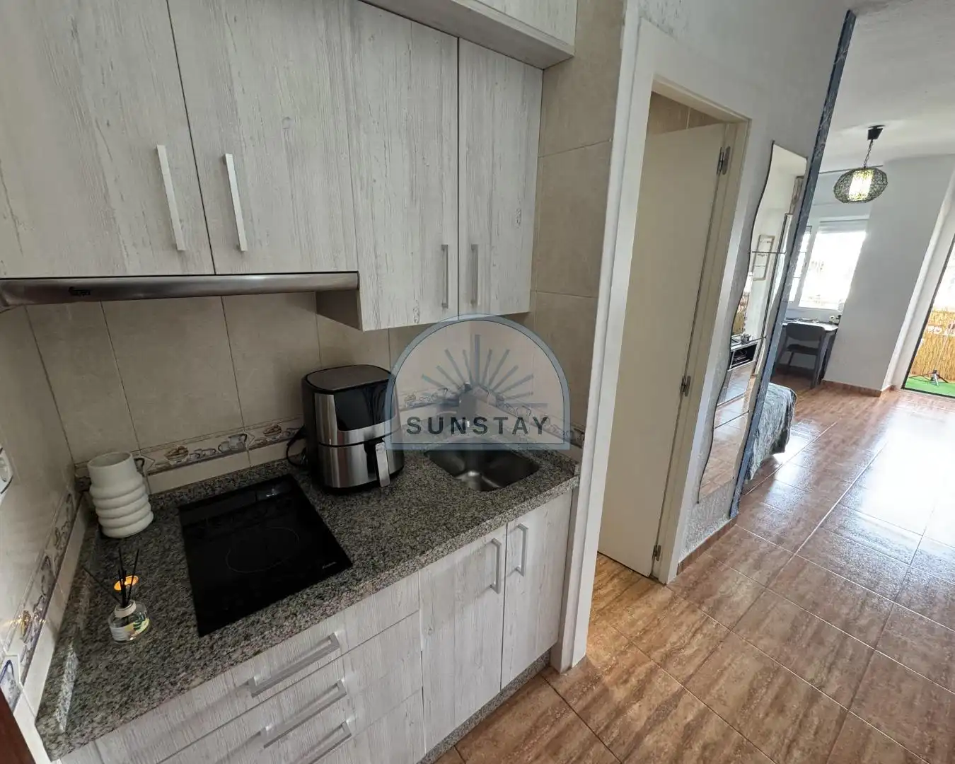 Cuina de Apartament en venda en Torremolinos amb Aire condicionat, Terrassa i Piscina comunitària