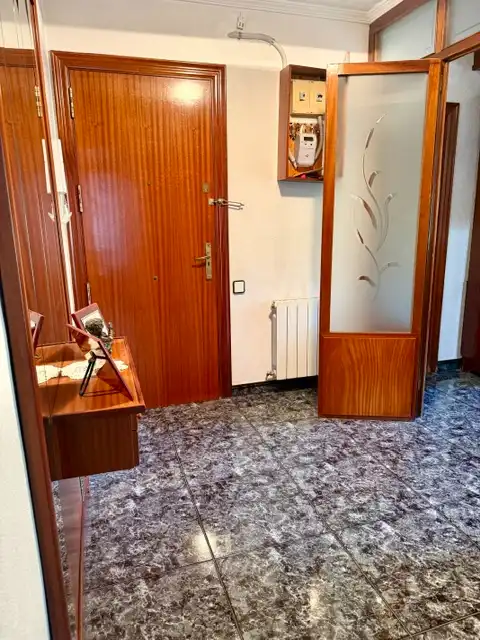 Piso en venta en Barcelona con Calefacción y Trastero
