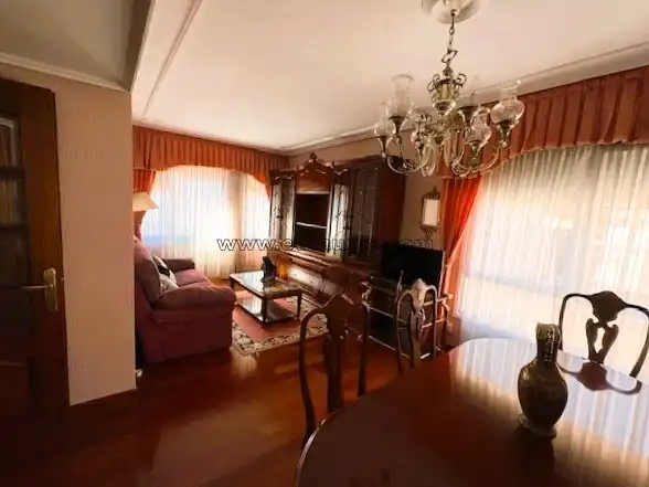 Sala d'estar de Pis en venda en Laudio / Llodio amb Calefacció i Balcó