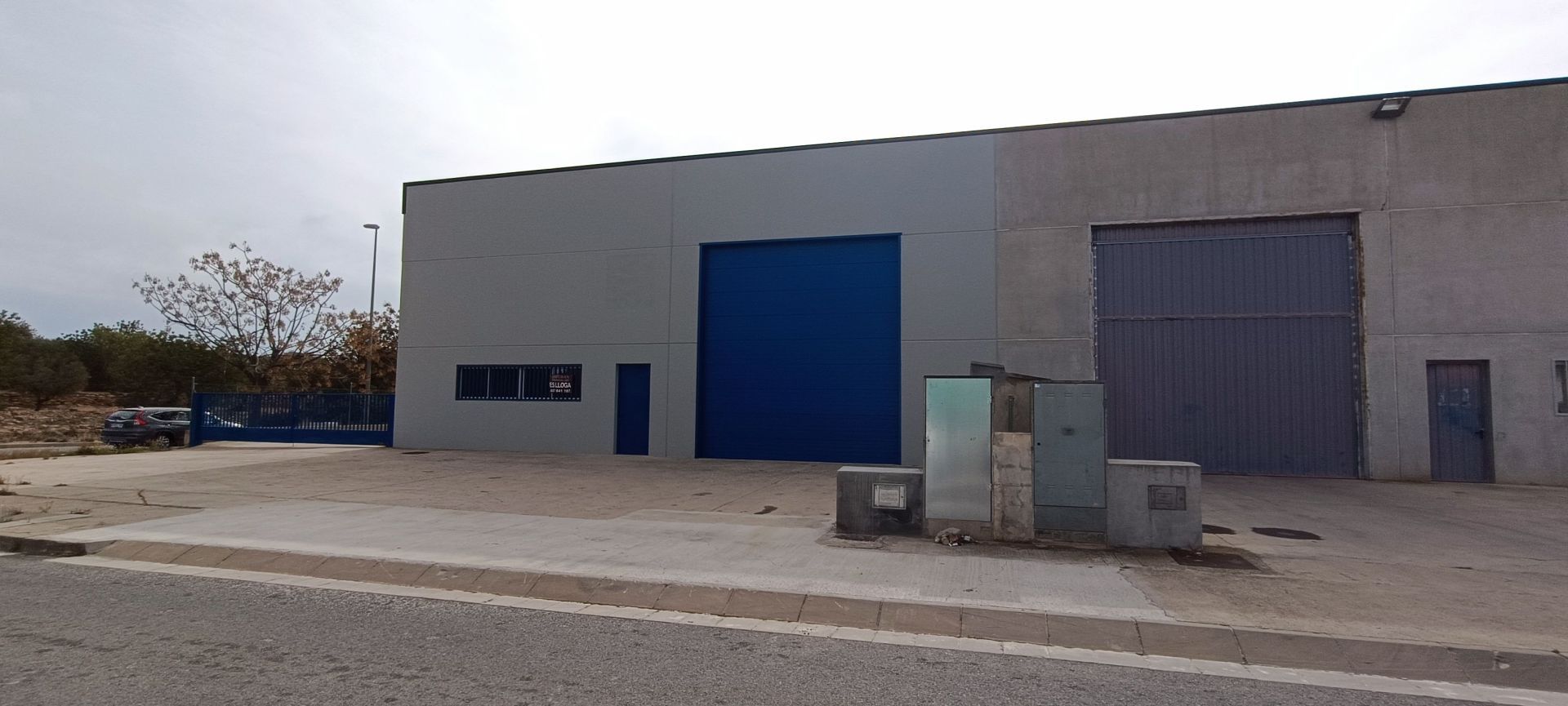Vista exterior de Nau industrial de lloguer en Tortosa