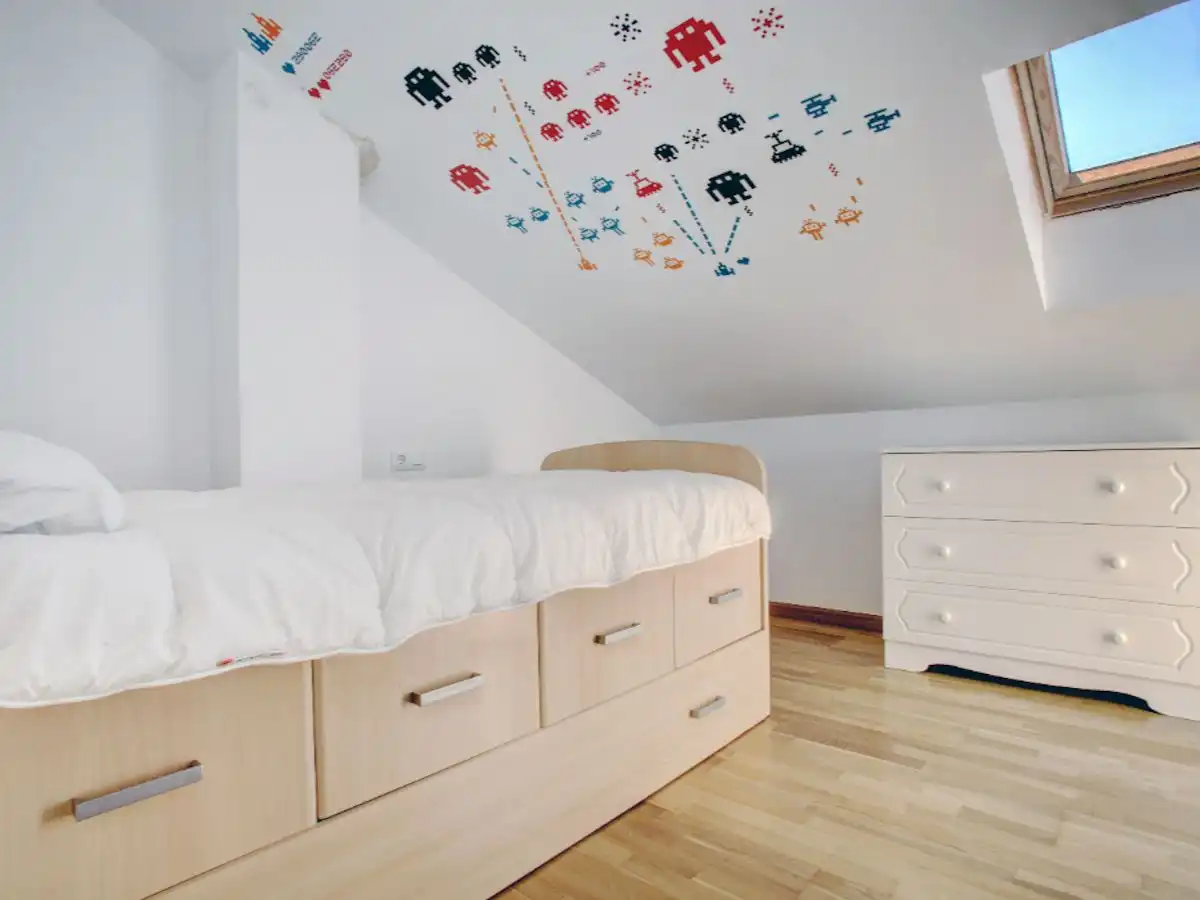 Schlafzimmer von Maisonette zur Miete in Benaocaz mit Klimaanlage, Heizung und Parkett