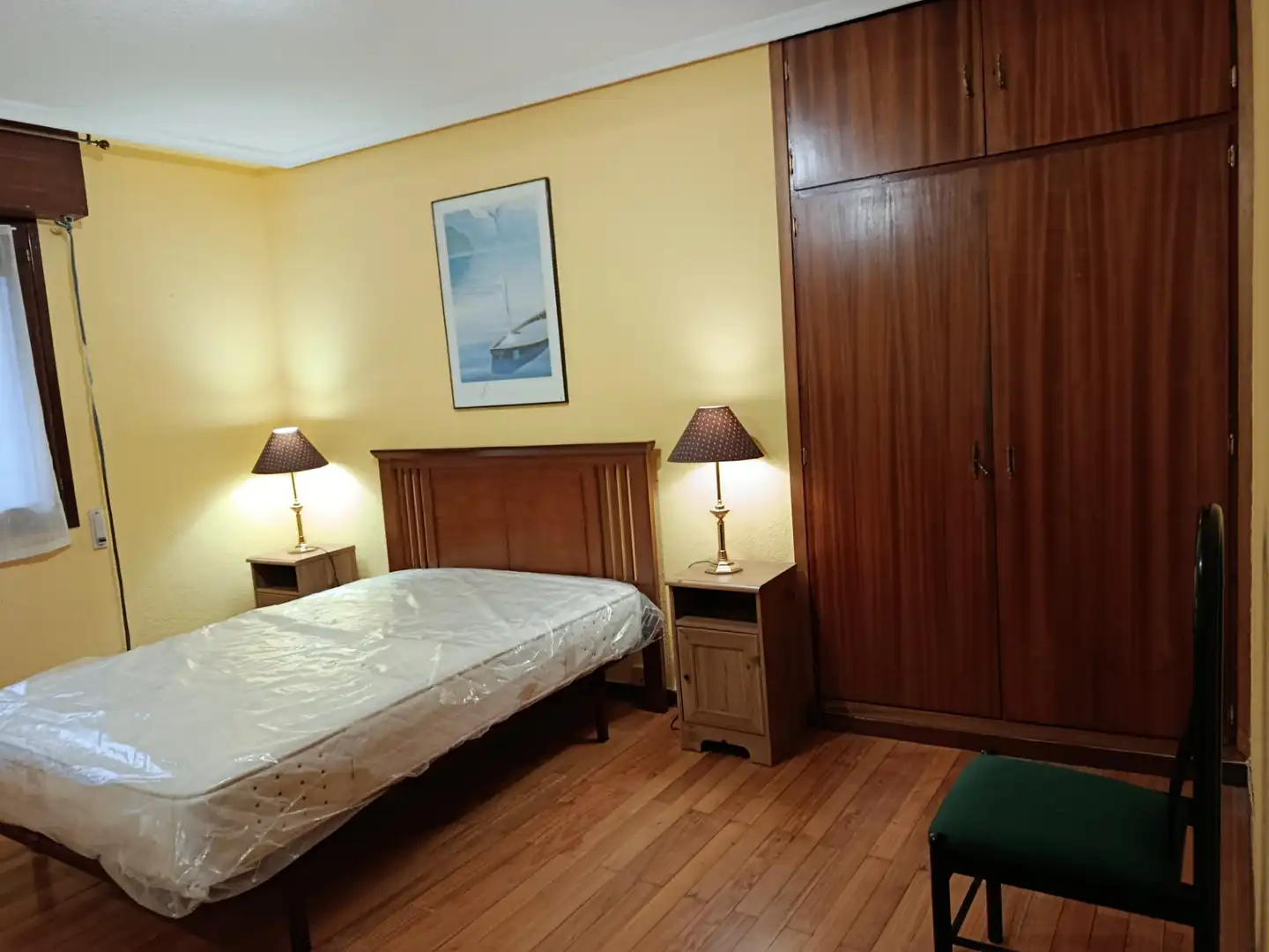 Habitación de Apartamento en venta en Santander con Calefacción, Trastero y Amueblado