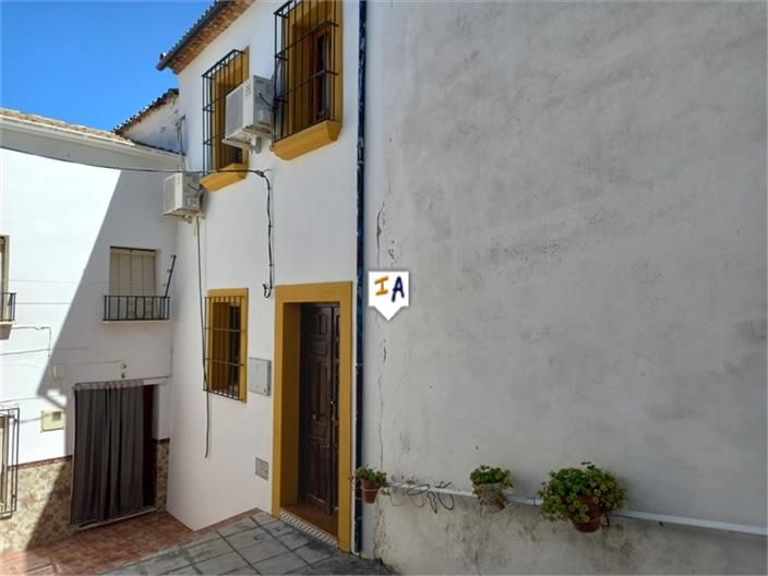 Exterior view of Single-family semi-detached for sale in Priego de Córdoba  with Air Conditioner, Terrace and Swimming Pool