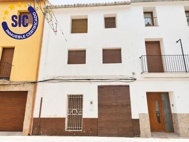 Casa en venda a Calle ARRABAL