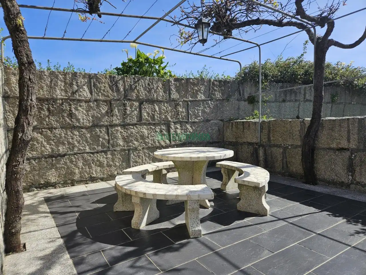 Terraza de Casa o chalet en venta en Sanxenxo con Calefacción y Jardín privado