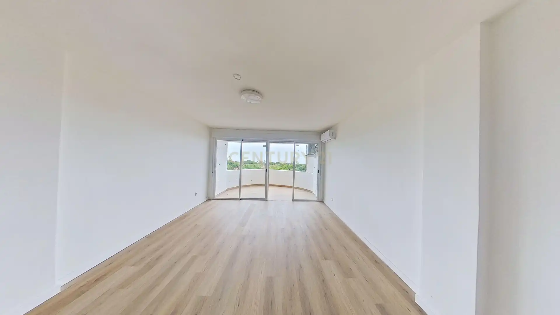 Study for sale in Marbesa