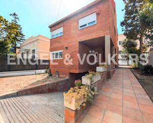 Exterior view of House or chalet to rent in Sant Joan Despí  with Balcony