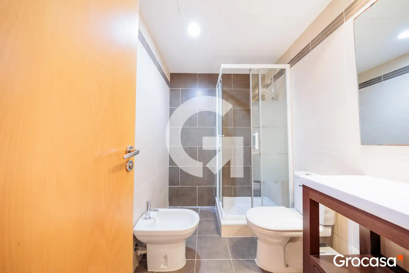 Bathroom of Ground floor for sale in Terrassa  with Air Conditioner, Heating and Private garden