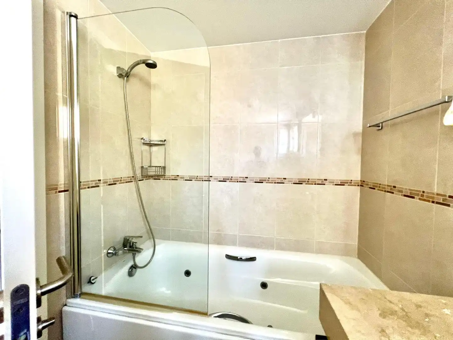 Baño de Apartamento en venta en Altea con Aire acondicionado, Terraza y Amueblado