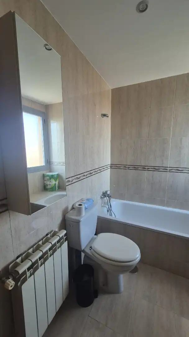 Baño de Piso en venta en Parla con Aire acondicionado, Calefacción y Parquet