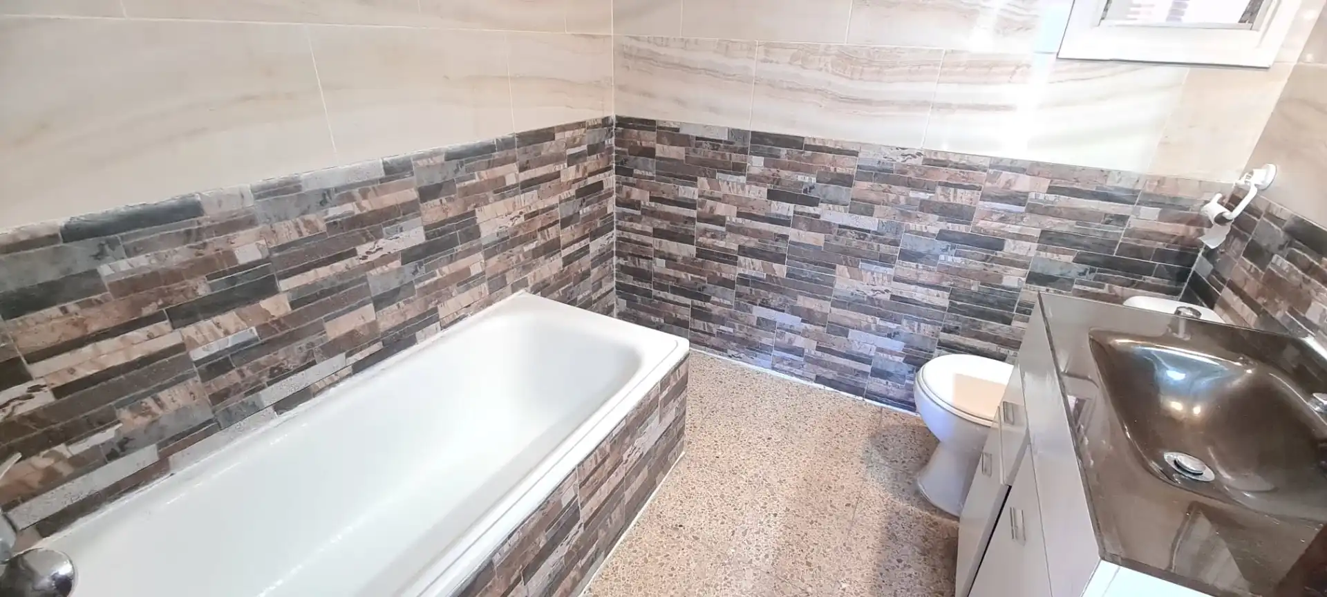 Bathroom of Flat for sale in Blanes