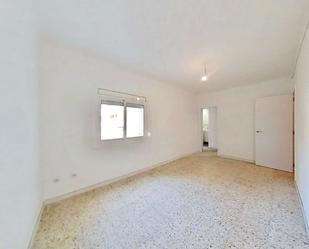 Sala d'estar de Pis en venda en Sant Boi de Llobregat amb Forn