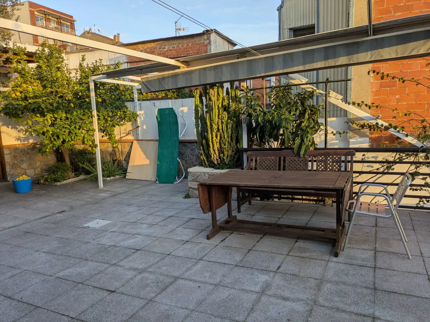 Terrasse von Haus oder Chalet zum Verkauf in Santa Coloma de Gramenet mit Klimaanlage, Heizung und Terrasse