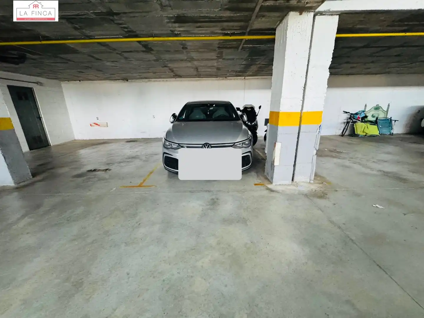 Parking of Flat for sale in Este