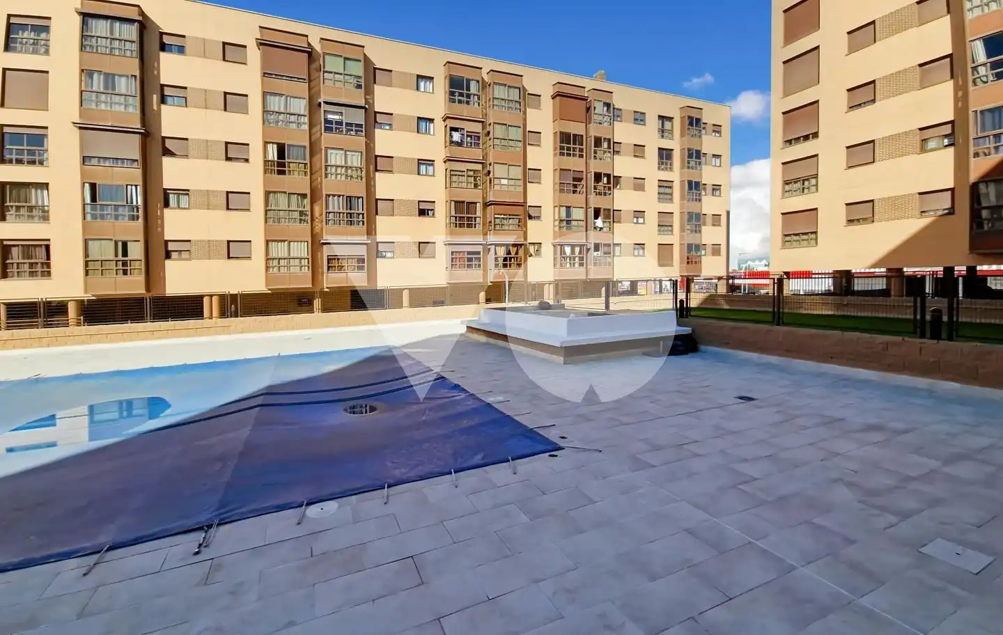 Piscina de Pis en venda en Madrid amb Aire condicionat, Calefacció i Sauna